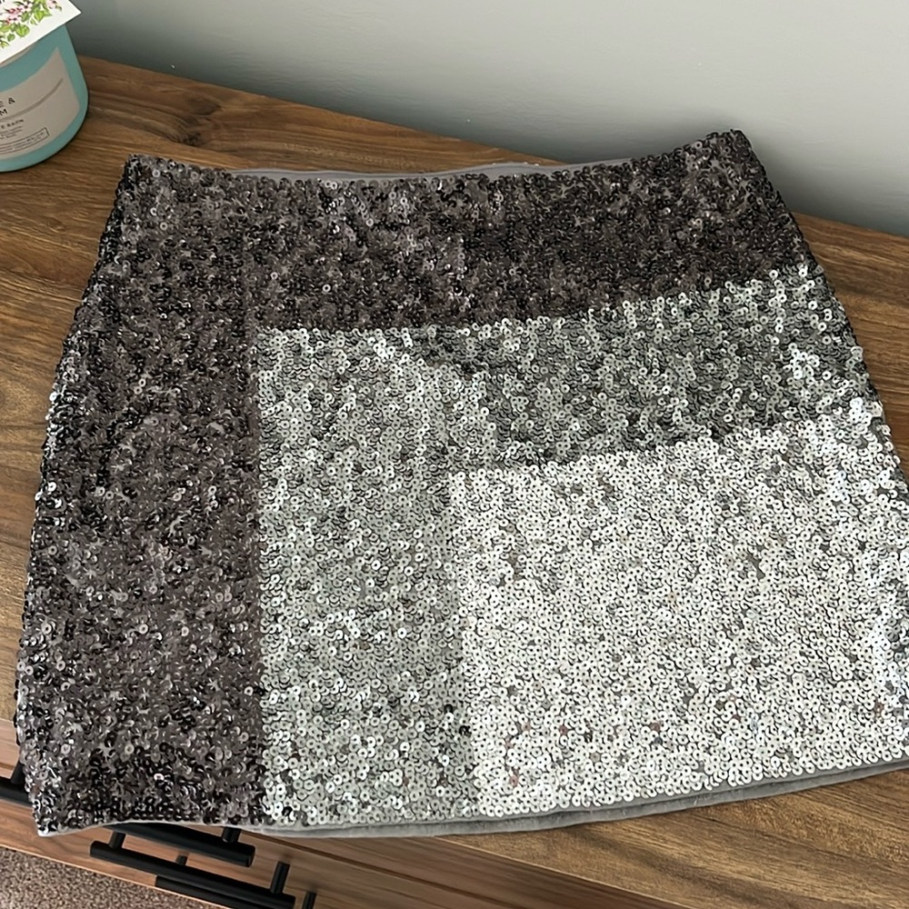 Express mini skirt
